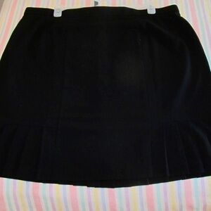 Dress Barn 22W Black Skirt